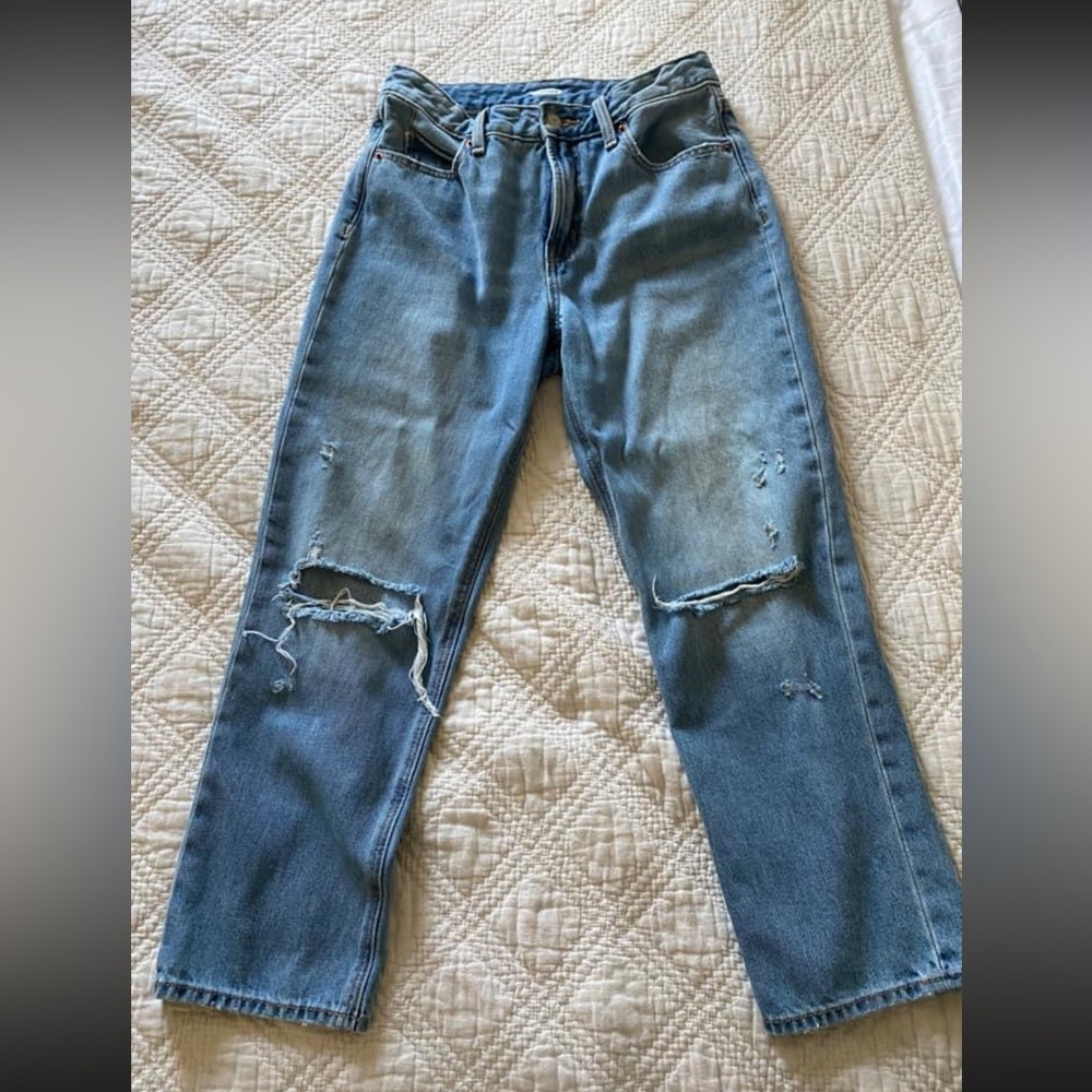 Old Navy jeans - Picture 2 of 3